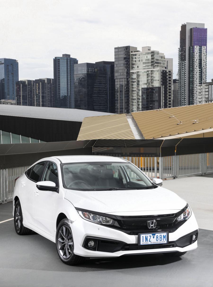  Honda Civic VTi-S Sedan (FC) 2019 года  (AU) (фото 9 из 28)